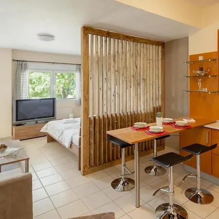 Comfortable Studio In Messimeri Apartman Mesziméri